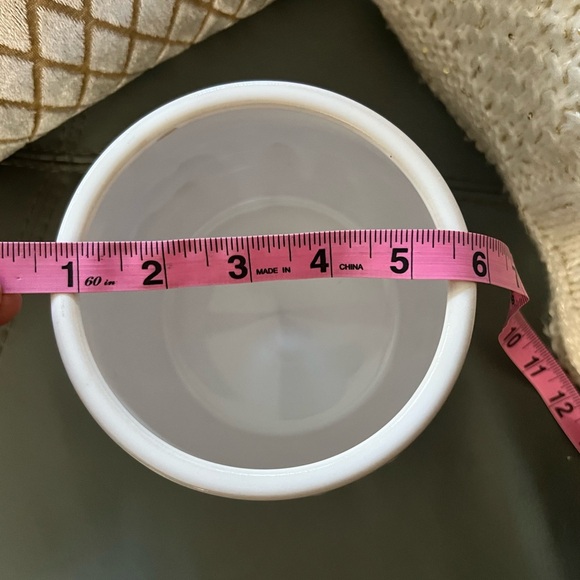 Pretty WHITE Ceramic SNOWY EVERGREEN TREES Candle Holder PLANTER Container - Picture 11 of 12